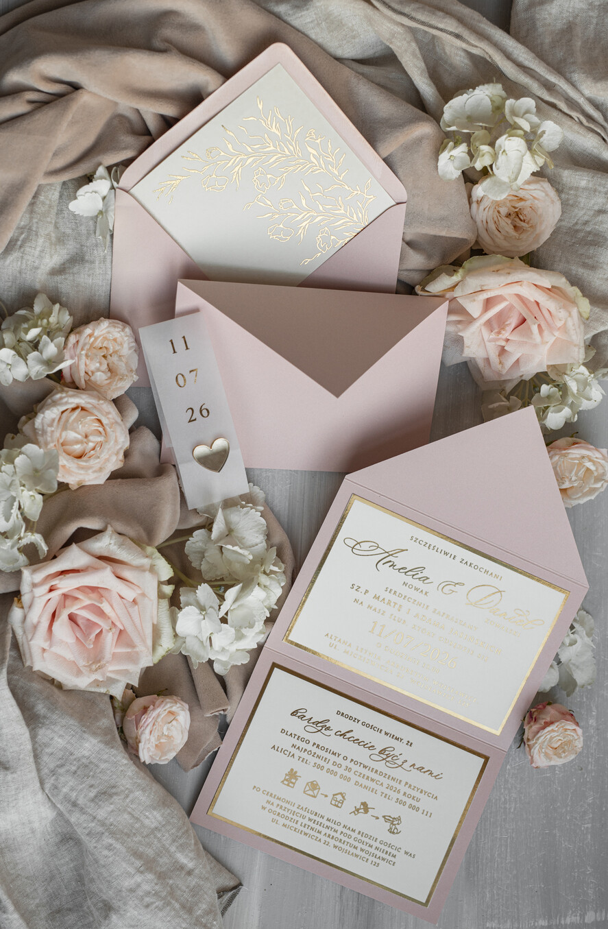 Zaproszenia ślubne Złote Glamour eleganckie złote zaproszenia ślubne, delikatne zaproszenie na ślub, zaproszenie ślubne w stylu glamour, złote litery na zaproszeniach ślubnych, zaproszenia ślubne składane w kopertę 10