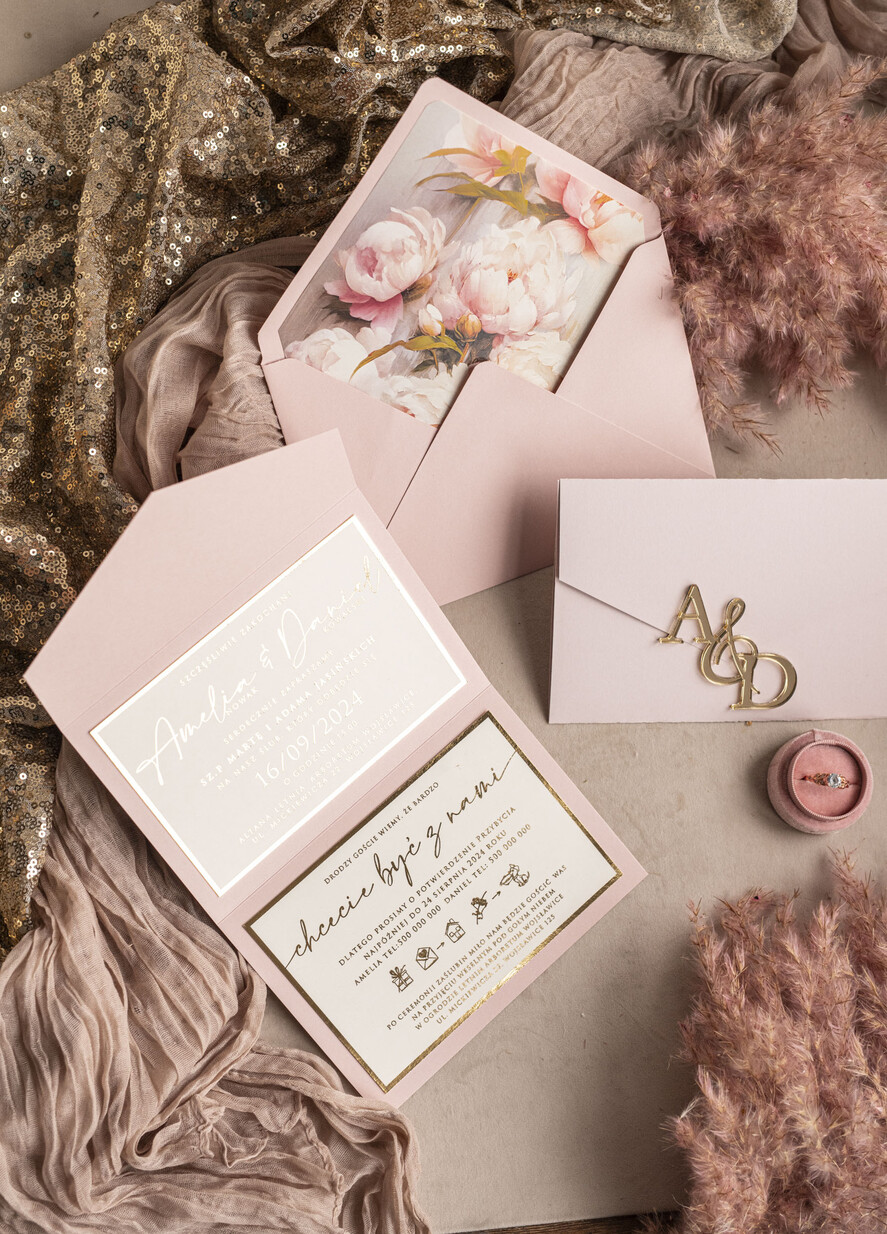 Zaproszenia ślubne Złote Glamour Poziome srebrne zaproszenia ślubne z lustrzanym monogramem, Kopertowe rozowe zaproszenie na ślub złocone, zaproszenia na slub cywilny pudrowy róż i peonie5