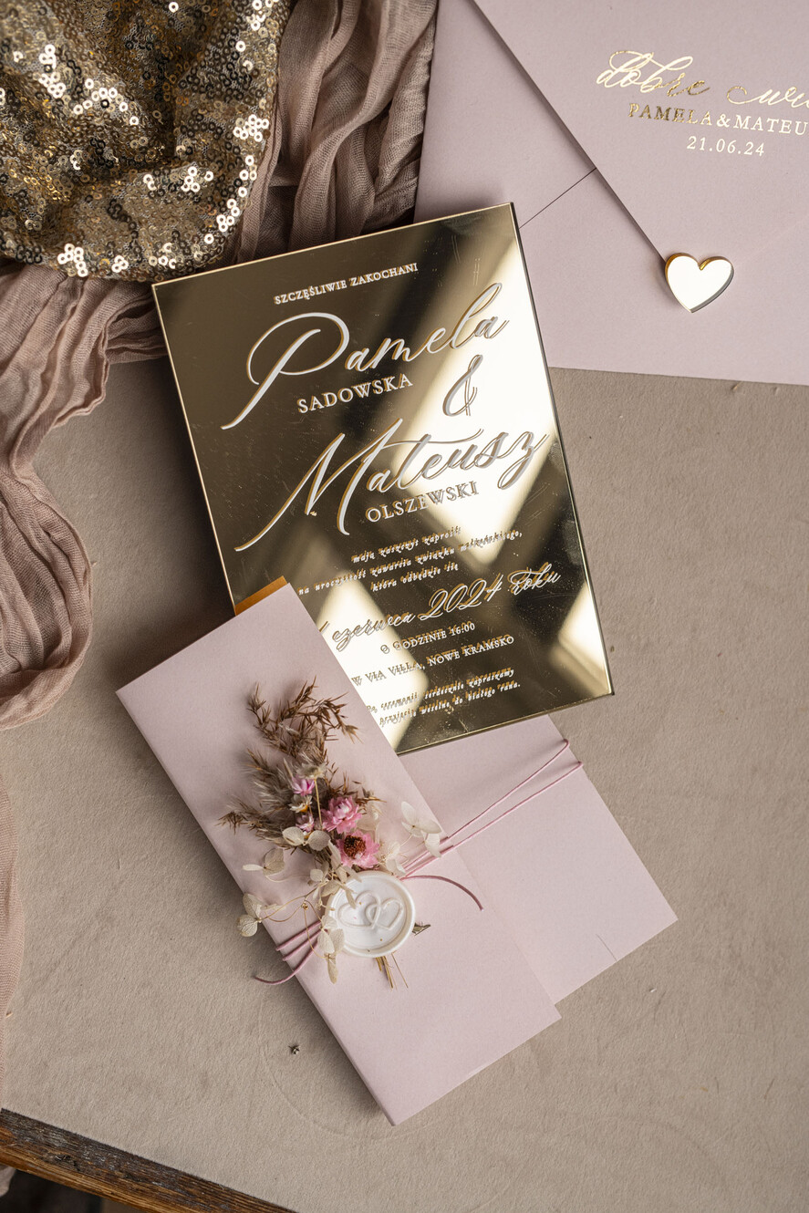 Zaproszenia ślubne Złote Glamour zaproszenie ślubne na lustrze, złote zaproszenia ślubne z lakiem i bukiecikiem kwiatów, różowe zaproszenie na ślub złocone, zaproszenia na slub cywilny pudrowy róż  6