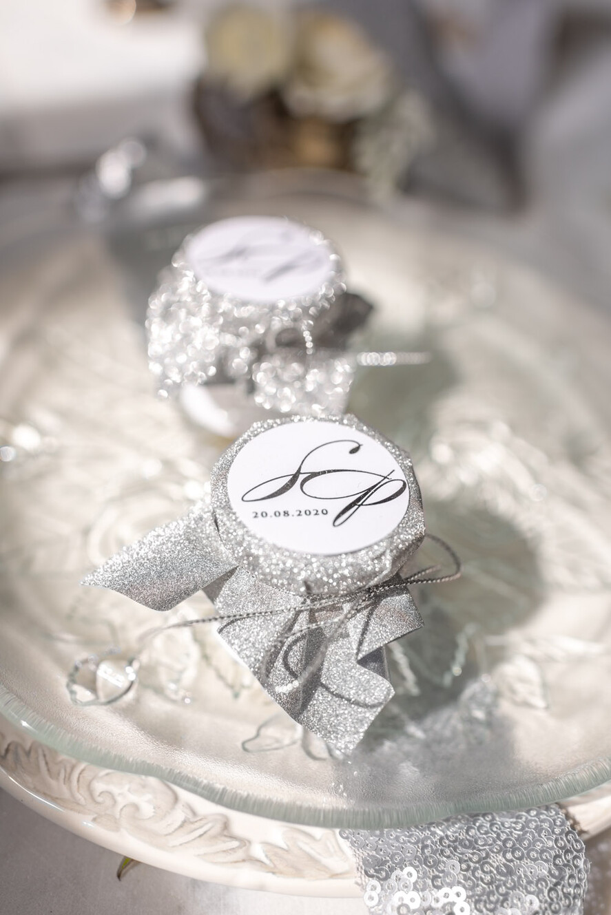 Podziękowania dla Gości Weselnych Miody i słoiczki Nutella ślubne upominki dla gości łakocie słoiczki na miód miodek  srebrne napisy3