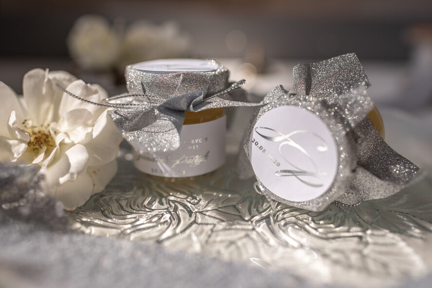 Podziękowania dla Gości Weselnych Miody i słoiczki Nutella ślubne upominki dla gości łakocie słoiczki na miód miodek  srebrne napisy7