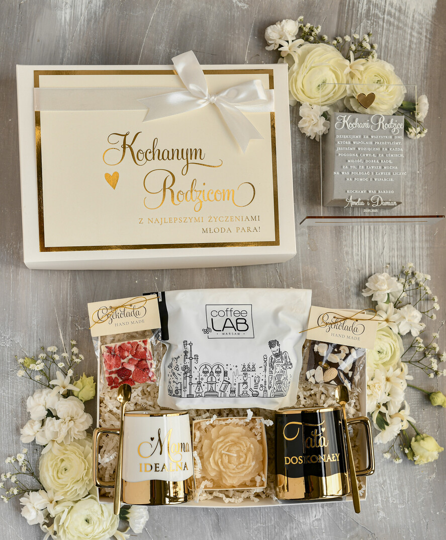Prezenty, Podziękowania dla Rodziców zestawy prezentowe kubki filiżanki Ślubne Podziękowania dla Rodziców, zestaw prezentowy kubki dla Rodziców od Młodej Pary, Box presonalizowana statuetka podziękowania 0