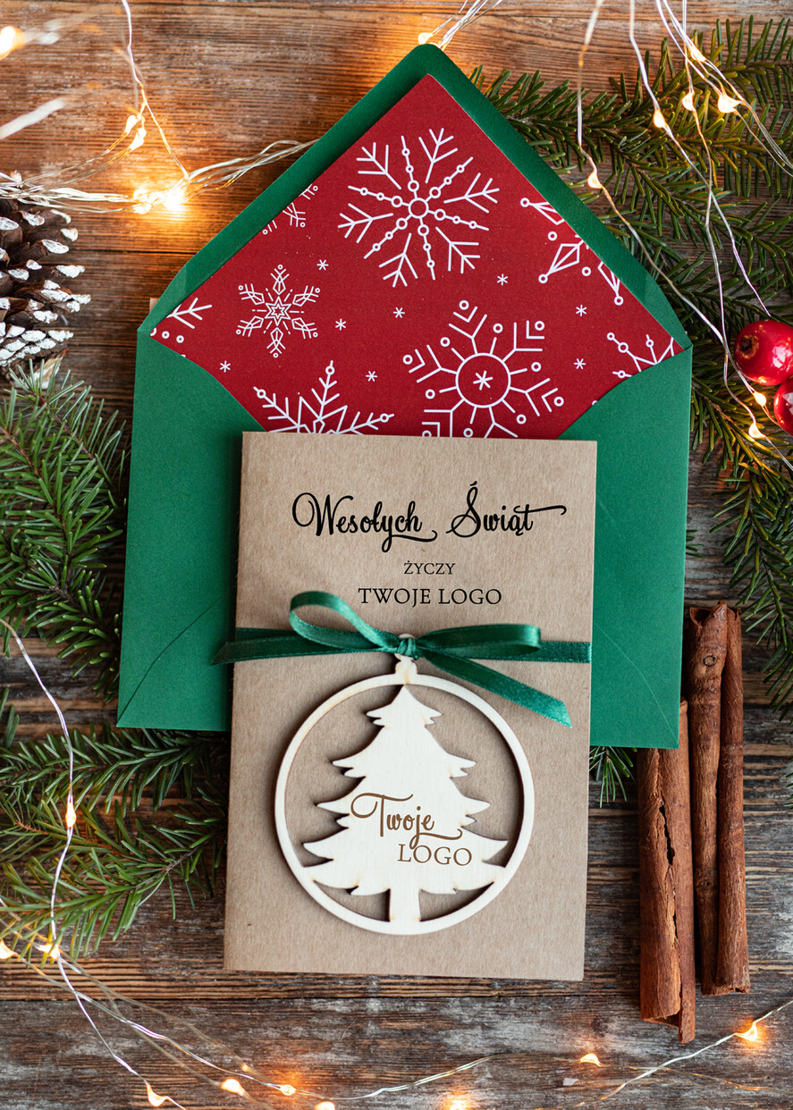 Kartki świąteczne z logo firmy z magnesem lub zawieszką na choinkę kartki świąteczne dla firm Drewniana bombka zawieszka na choinke z Logo firmy świateczna kartka firmowa choinka1