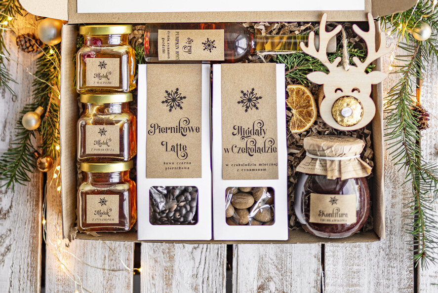 Prezenty oferta dla Firm kawa  herbata miód Prezenty na Boże Narodzenie dla klientów, bożonarodzeniowy prezent biznesowy dla firm z kawą i trzema  miodami , paczki na święta dla pracowników, upominek biznesowy box swiąteczny zestaw z logo 1