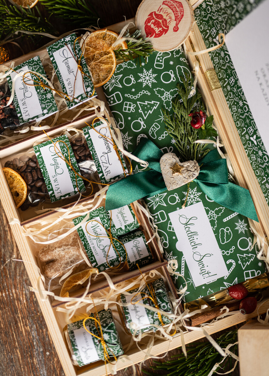Prezenty oferta dla Firm kawa  herbata miód upominki świąteczne dla klientów, magia świąt w aromatyzowanej kawie i herbacie10