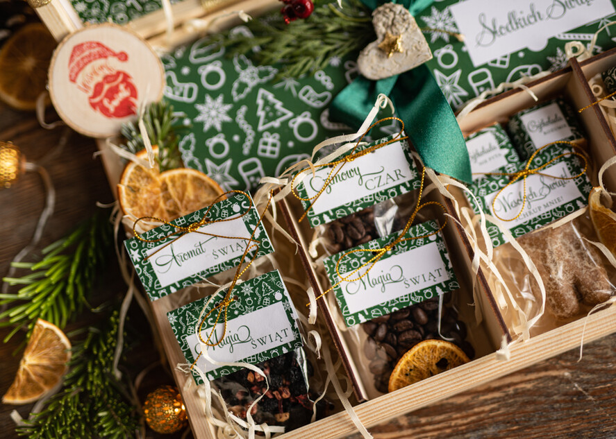Prezenty oferta dla Firm kawa  herbata miód upominki świąteczne dla klientów, magia świąt w aromatyzowanej kawie i herbacie9