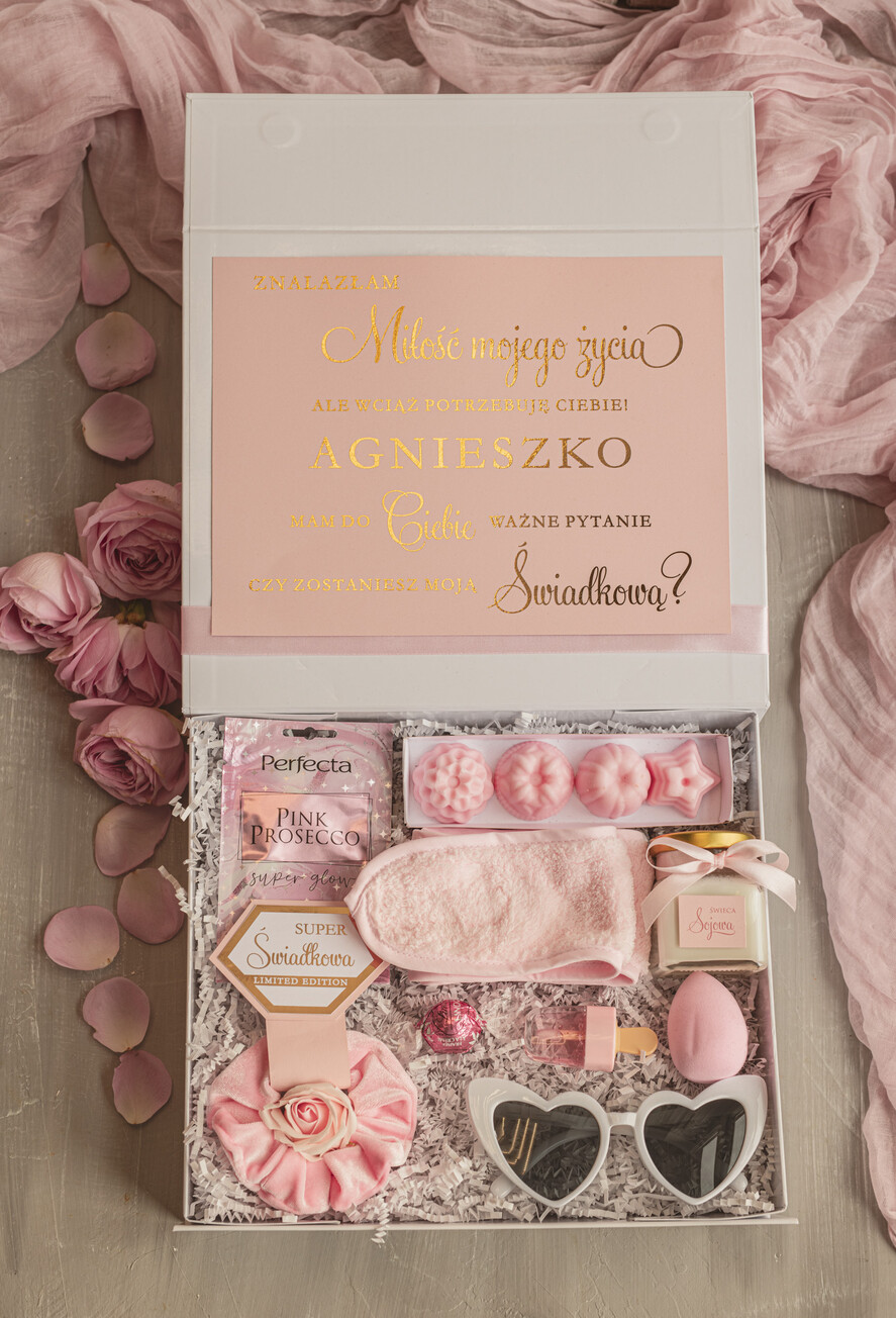 Prezenty dla świadków boxy prezentowy dla Świadkowej, prośba o świadkowanie  box czy zostaniesz moją świadkową pomysł na prezent dla świadkowej, zestaw beauty dla świadkowej, box prezentowy dla świadkowej i druhny, zestaw do kąpieli4