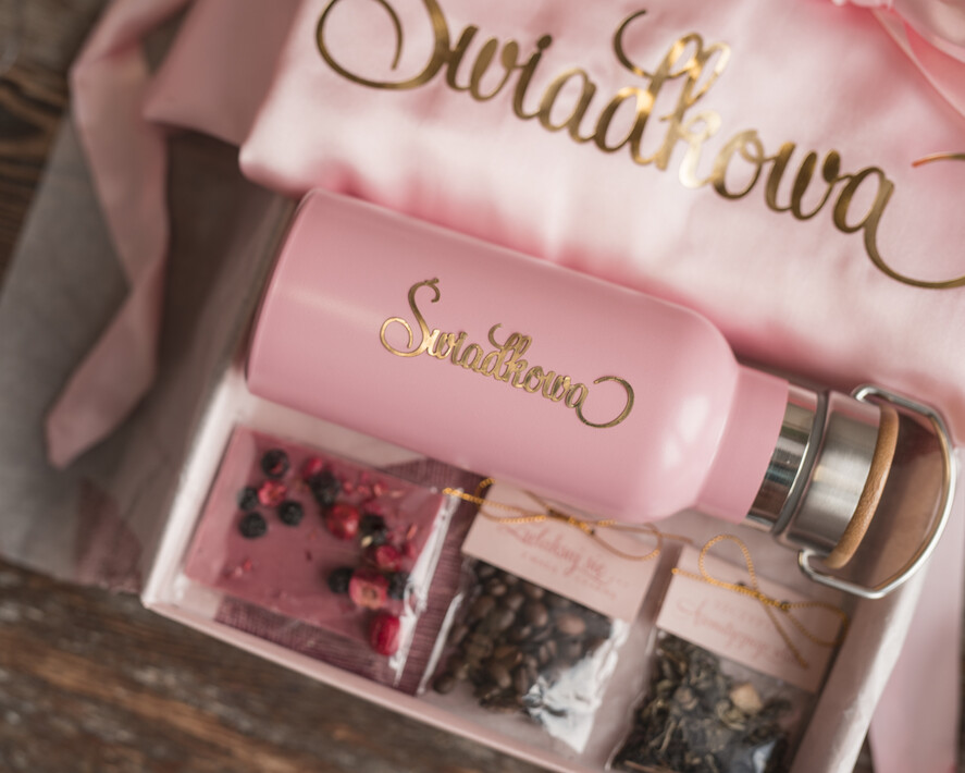 Prezenty dla świadków boxy prezentowy dla Świadkowej, prośba o świadkowanie  Szlafrok dla Świadkowej ze złotym Napisem - Prośba o Świadkowanie TermoKubek Termos Kanka8