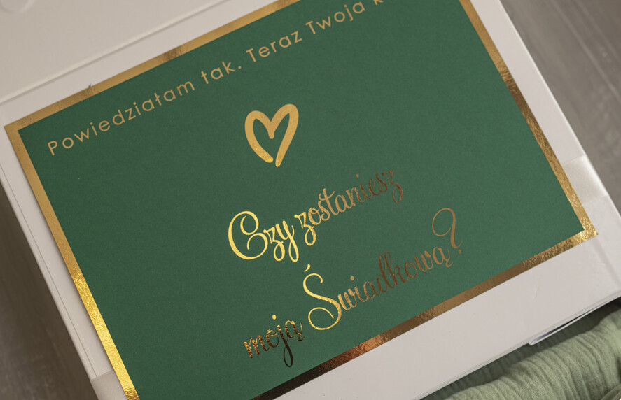 Prezenty dla świadków boxy prezentowy dla Świadkowej, prośba o świadkowanie  prezent dla świadkowej, pomysł na prezent dla świadkowej, Box prezentowy dla świadkowej z zielonym szlafrokiem, zestaw prezentowy dla druhny6