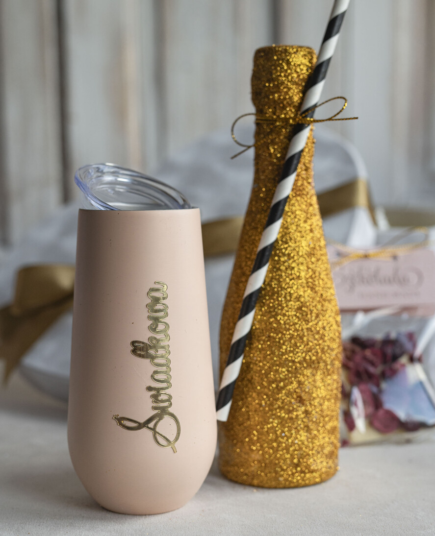 Prezenty dla świadków boxy prezentowy dla Świadkowej, prośba o świadkowanie  prośba o świadkowanie pomysł na prezent dla świadkowej brokatowy szampan, box prezentowy dla świadkowej kubek szampanówka, prezenty dla świadków2