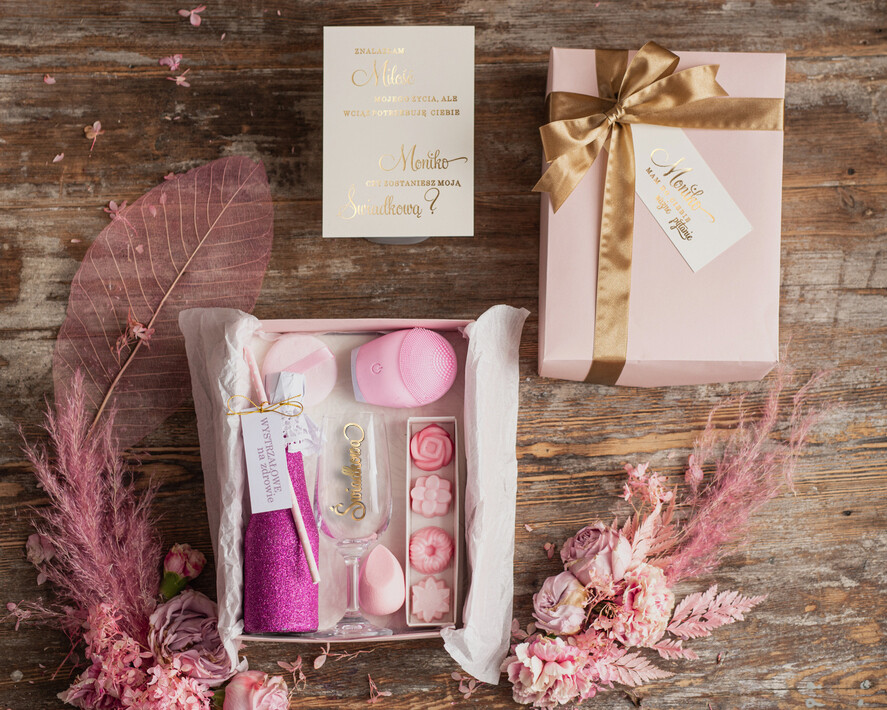 Prezenty dla świadków boxy prezentowy dla Świadkowej, prośba o świadkowanie   Zestaw Kosmetyków Czy zostaniesz moją Świadkową?- Mini Szampanek Brokatowy I Szampanówka Grawerowana Prośba o Świadkowanie 0