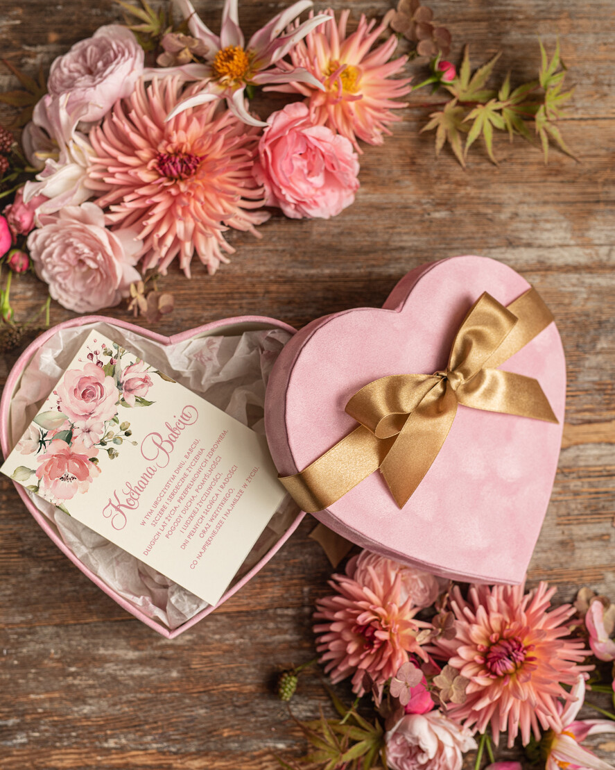 Prezenty dla Babci i Dziadka Prezenty dla Babci Dzień Babci filiżanka LOVE w kolorze białym, prezent urodzinowy dla babci, prezenty z okazji Dnia Babci 2