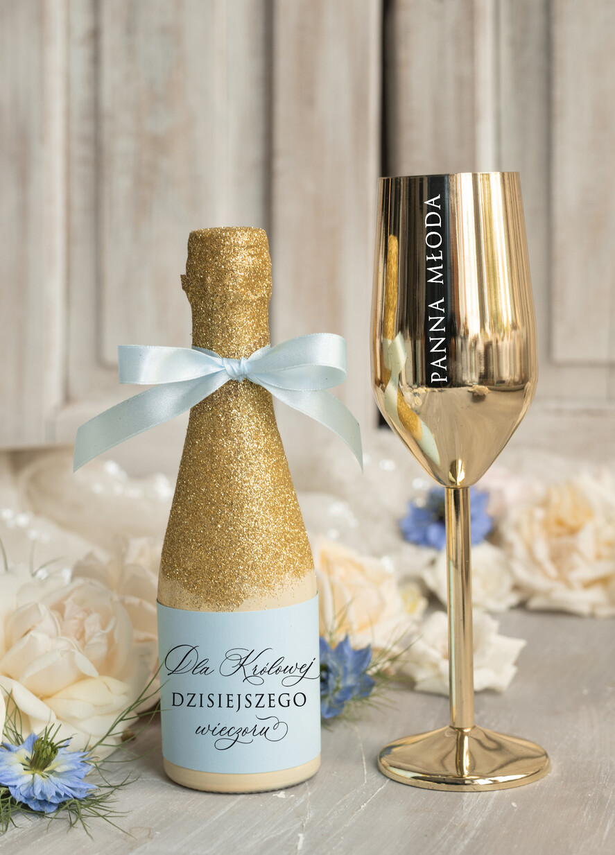 Prezenty dla Panny Młodej  zestawy z koszulką na noc poślubną Prezent na wieczór Panieński - komplet na noc poslubną box prezentowy z podwiązką coś niebieskiego 4