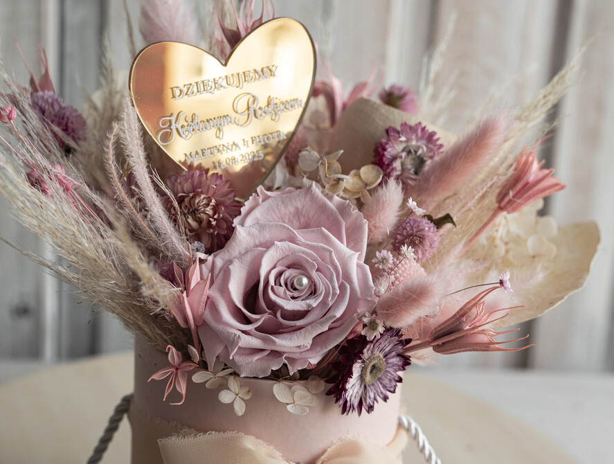 Prezenty, Podziękowania dla Rodziców Kompozycje Kwiatowe / Flowerboxy podziekowania dla rodzicow prezent dla mamy i taty na wesele, kompozycja z kwiatów suszonych pomysł na prezent dla rodziców, wieczne róże, flower box dla rodzicow5