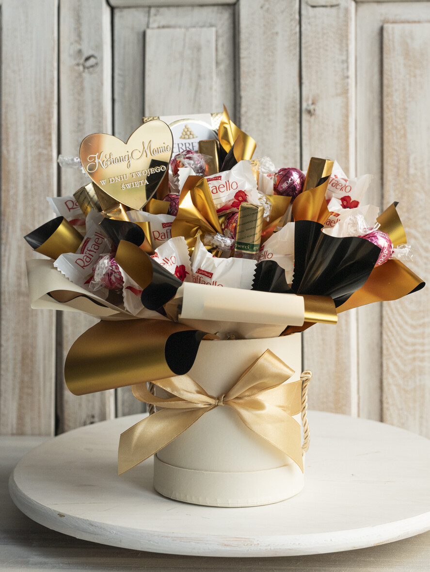 Prezenty dla Mamy flowerboxy, box ze słodyczami  prezent dla mamy, box dla mamy, słodki prezent dla mamy, kosz prezentowy dla mamy, zestaw słodyczy dla mamy, prezent na Dzień Mamy, upominek dla mamy, słodycze dla mamy6
