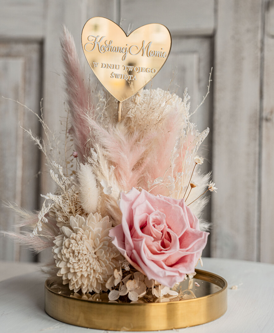 Prezenty dla Mamy flowerboxy, box ze słodyczami  flowerbox, pomysł na prezent prezent dla mamy kwiaty w kopule kompozycja z kwiatów suszonych wieczne roze,  kwiaty w szkle, rózowa wieczna róża12