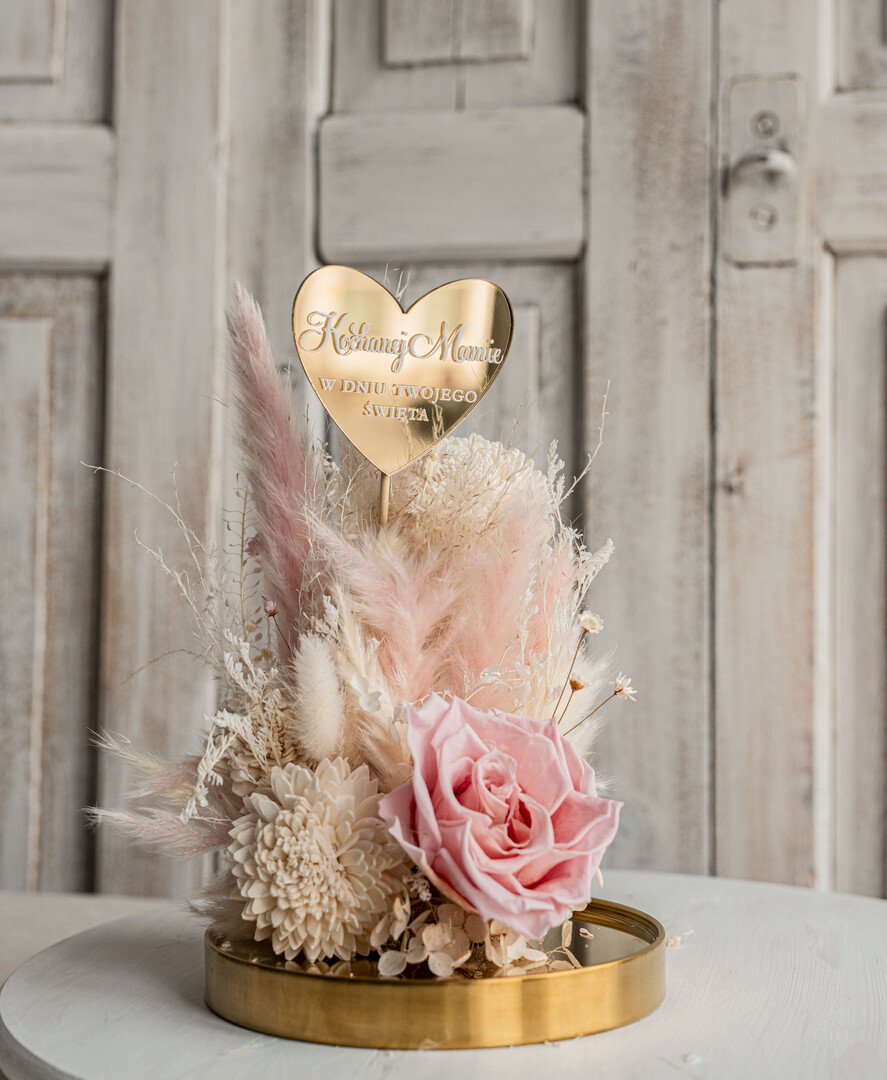 Prezenty dla Mamy flowerboxy, box ze słodyczami  flowerbox, pomysł na prezent prezent dla mamy kwiaty w kopule kompozycja z kwiatów suszonych wieczne roze,  kwiaty w szkle, rózowa wieczna róża13