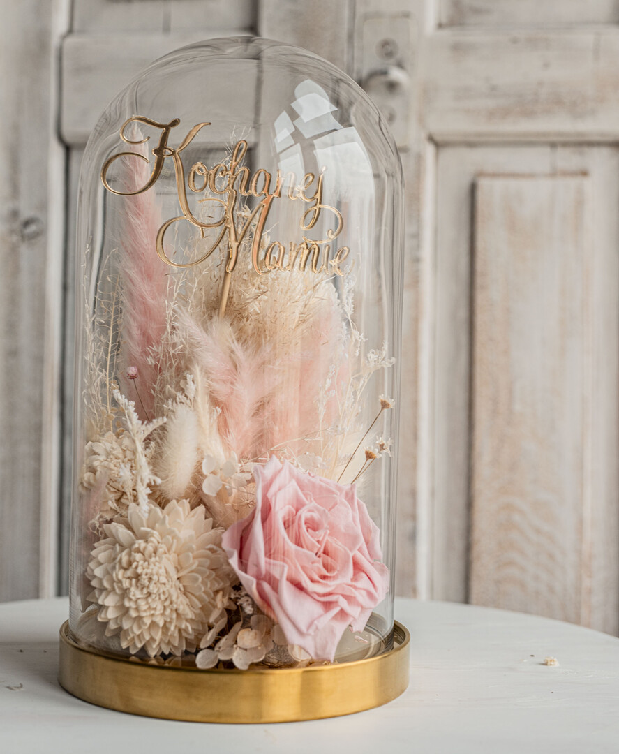 Prezenty dla Mamy flowerboxy, box ze słodyczami  flowerbox, pomysł na prezent prezent dla mamy kwiaty w kopule kompozycja z kwiatów suszonych wieczne roze,  kwiaty w szkle, rózowa wieczna róża3