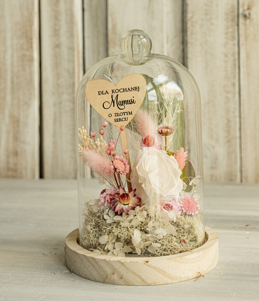 Prezenty dla Mamy flowerboxy, box ze słodyczami  kompozycja kwiatowa w szklanej kopule, prezent dla mamy flowerbox z suszonych kwiatów, suszone kwiaty w szkle, prezent na dzień mamy kwiaty5