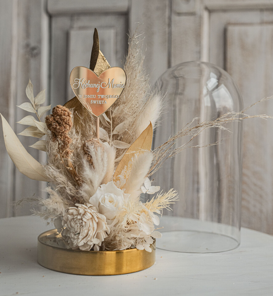 Prezenty dla Mamy flowerboxy, box ze słodyczami  Prezent na dzień matki suszone kwiaty w szkle, prezent dla mamy kwiaty w szklanej kopule, kompozycje z suszonych kwiatów, Szklana kopuła suszony bukiet1