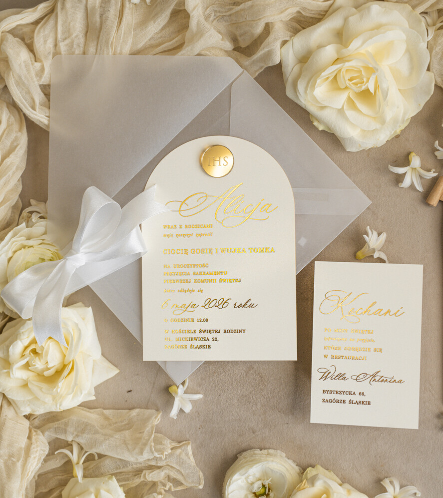 Zaproszenia na Komunię  dziewczynka  zaokrąglone zaproszenia komunijne, zaokrąglone zaproszenie na komunię, eleganckie złote zaproszenia na Pierwszą komunię6