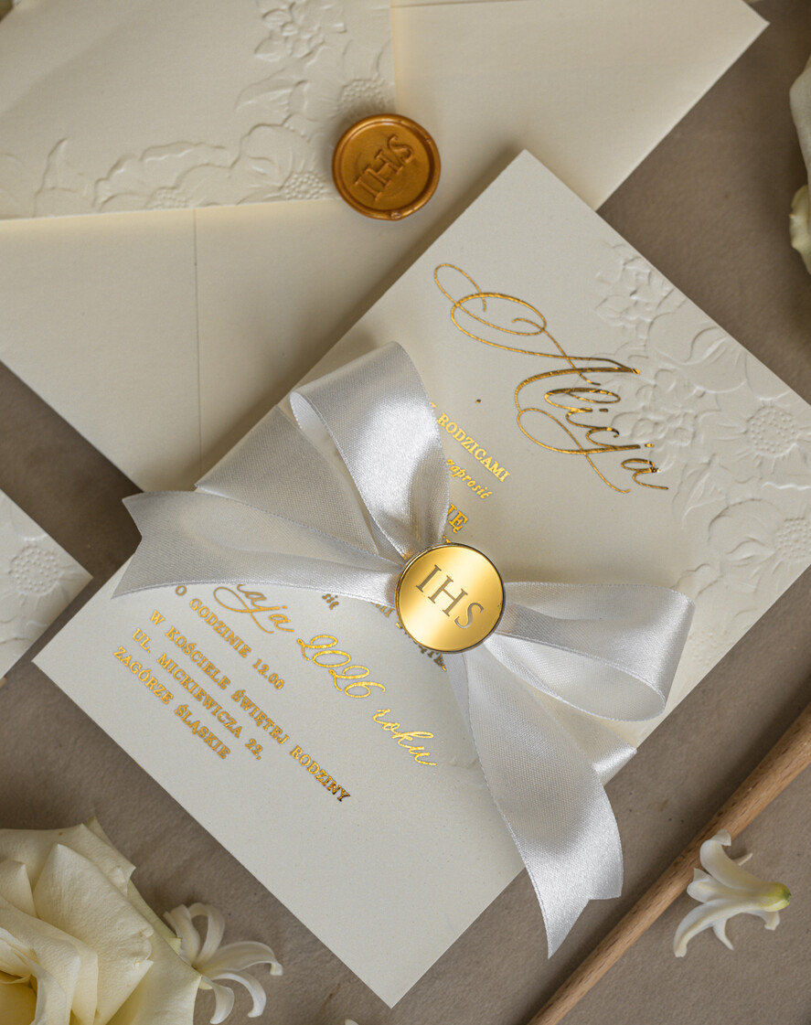 Zaproszenia na Komunię  dziewczynka    Eleganckie zaproszenia komunijne dla dziewczynki, zaproszenia na komunię z tłoczeniem, złote zaproszenia na komunię, zaproszenia na Pierwszą Komunię10