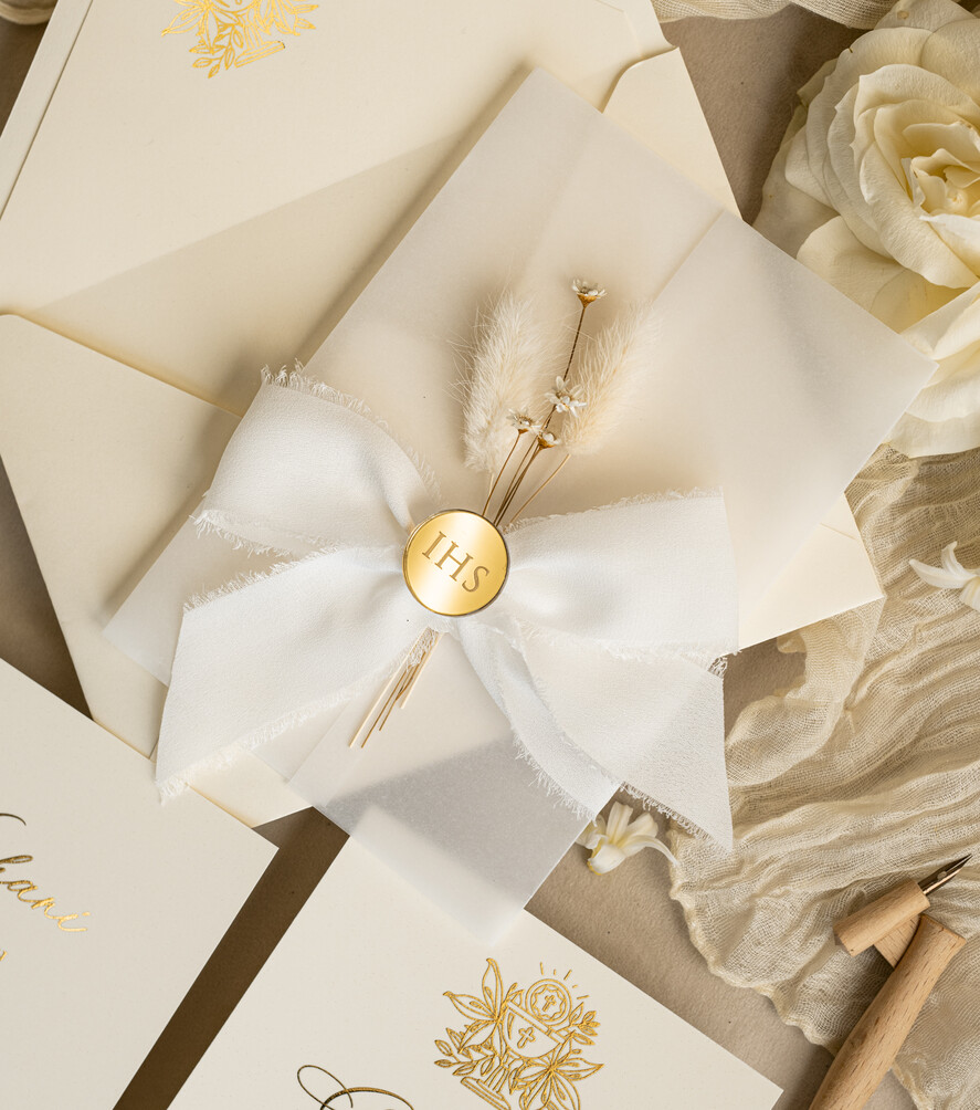 Zaproszenia na Komunię  dziewczynka  Nietypowe zaproszenia komunijne z dmuszkiem dla dziewczynki, zaproszenia na komunię ze wstążką, złote zaproszenia na komunię, zaproszenia na Pierwszą Komunię5