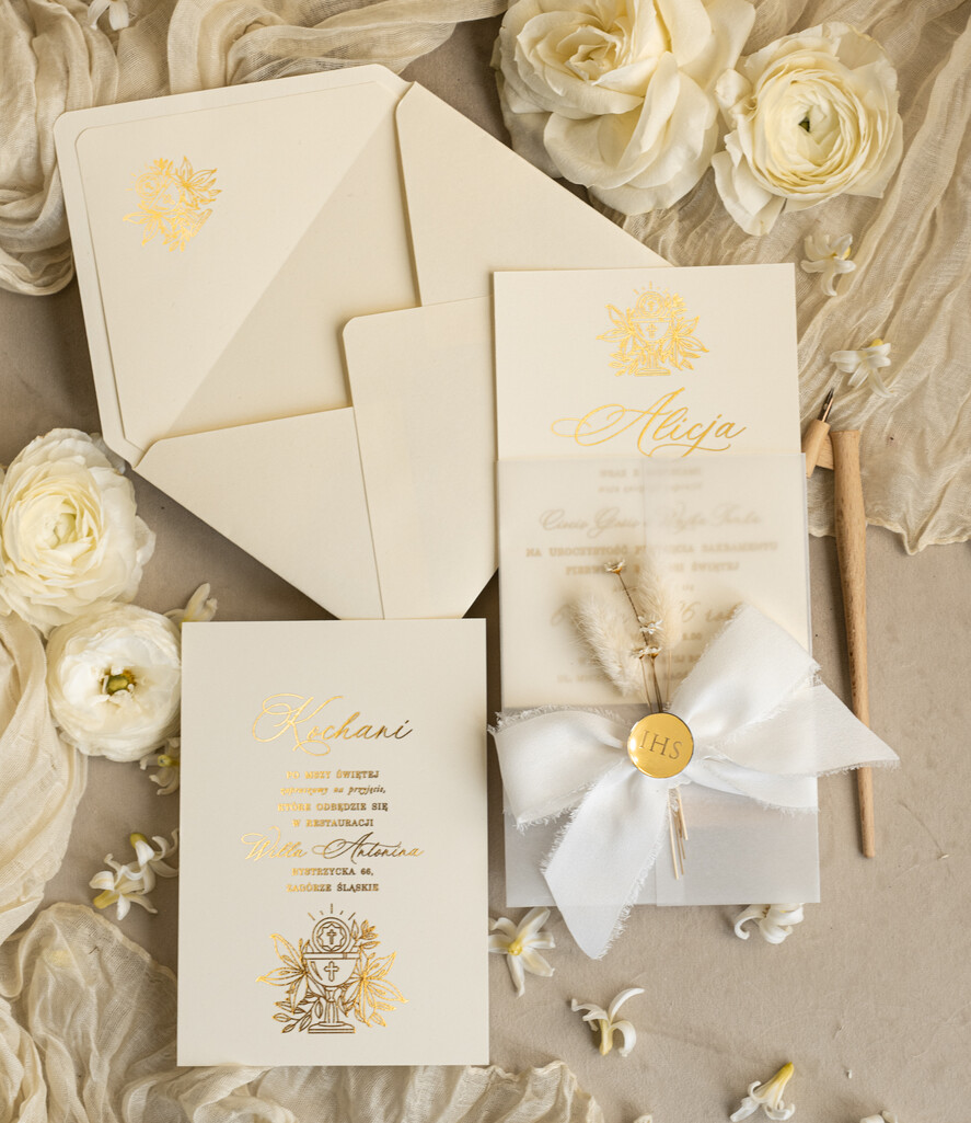 Zaproszenia na Komunię  dziewczynka  Nietypowe zaproszenia komunijne z dmuszkiem dla dziewczynki, zaproszenia na komunię ze wstążką, złote zaproszenia na komunię, zaproszenia na Pierwszą Komunię0