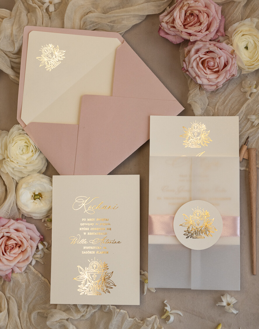 Zaproszenia na Komunię  dziewczynka  różowe delikatne zaproszenie Komunijne, eleganckie zaproszenia na Komunię , Złote Zaproszenia na Komunię dla dziewczynki, zaproszenia Komunijne ze złotymi literami2