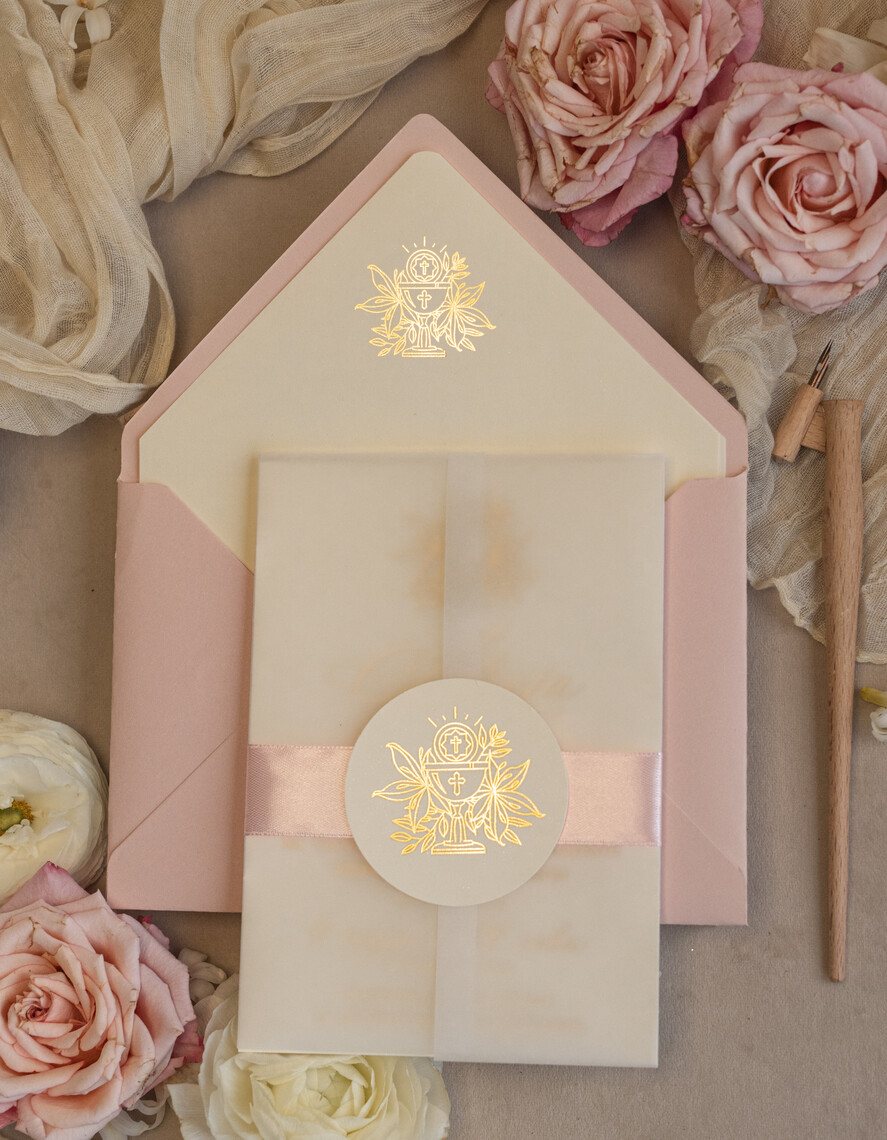 Zaproszenia na Komunię  dziewczynka  różowe delikatne zaproszenie Komunijne, eleganckie zaproszenia na Komunię , Złote Zaproszenia na Komunię dla dziewczynki, zaproszenia Komunijne ze złotymi literami0