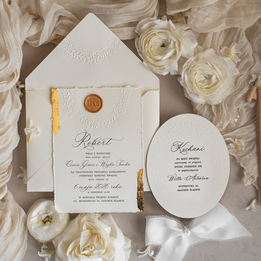 Zaproszenia na Komunię  chłopiec owalne zaproszenia na Komunię Zaproszenia komunijne personalizowane dla chłopca ręcznie robione zaproszenia na komunie Nietypowe zaproszenia komunijne3