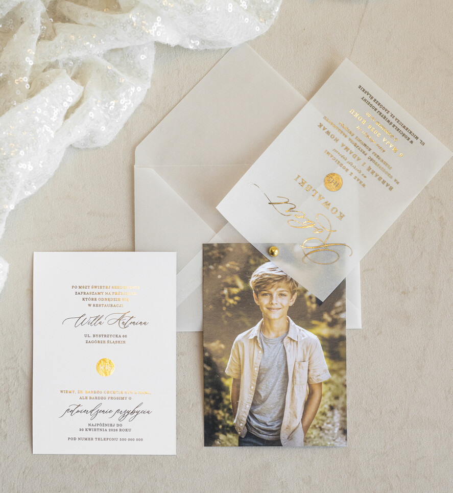 Zaproszenia na Komunię  chłopiec złocone zaproszenia na Komunię ze zdjęciem  Kalkowe Zaproszenia komunijne personalizowane1