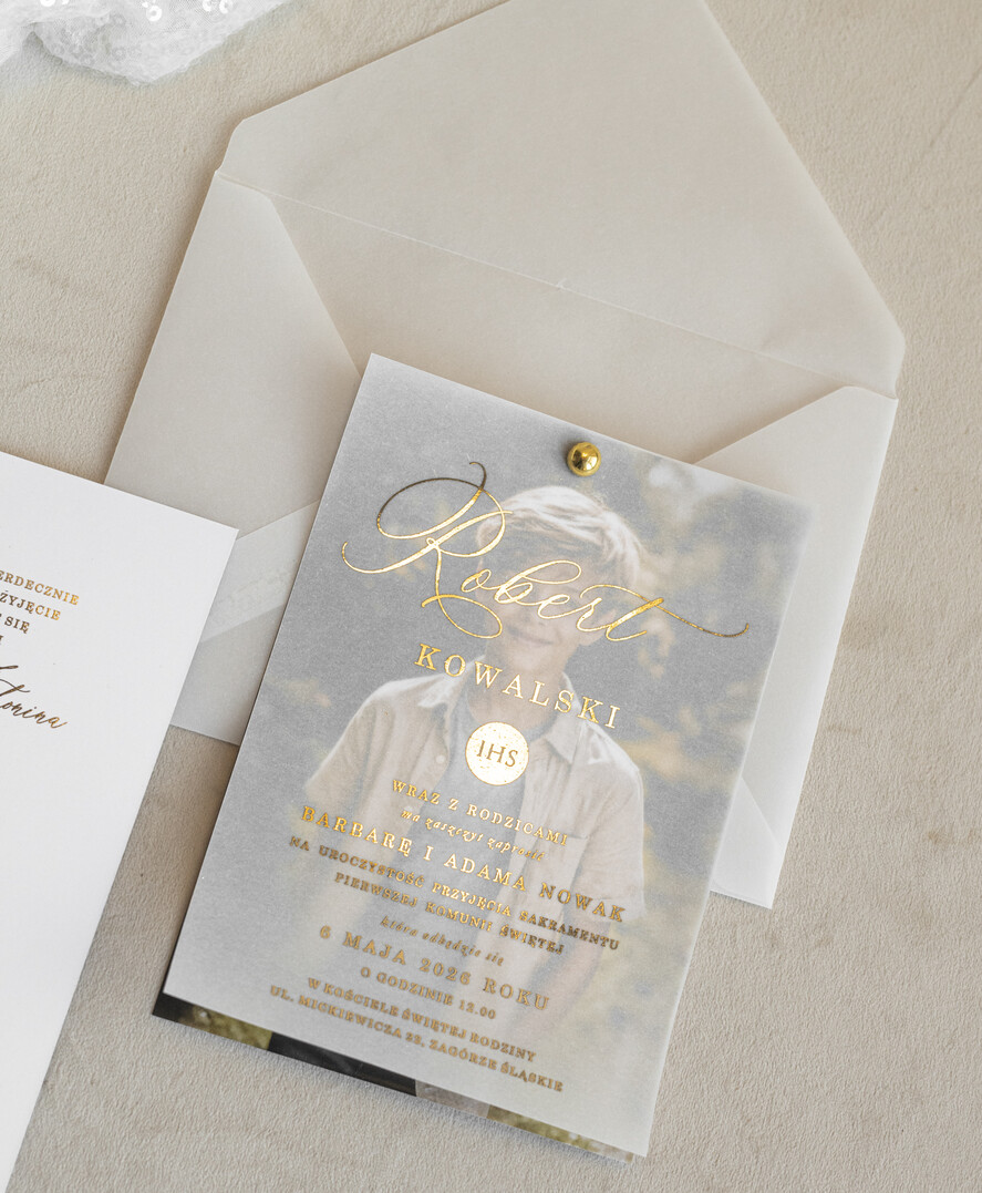 Zaproszenia na Komunię  chłopiec złocone zaproszenia na Komunię ze zdjęciem  Kalkowe Zaproszenia komunijne personalizowane4