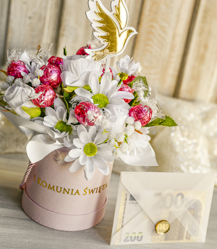 Pamiątki Prezenty na komunię  boxy prezentowe Zestaw Prezentowy od Chrzestnych na Pierwszą komunię Pralinki, Flowerbox Komunijny opakowanie na pieniądze7