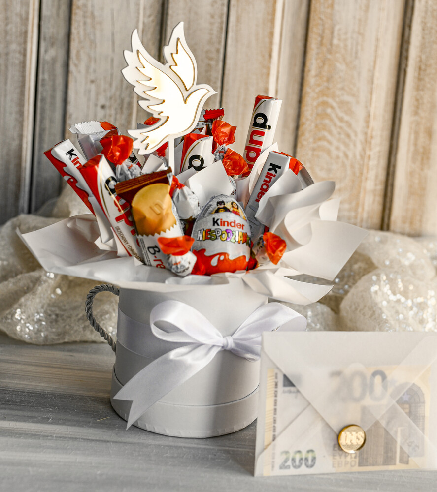 Pamiątki Prezenty na komunię  boxy prezentowe Zestaw Prezentowy od Chrzestnych na Pierwszą komunię Kinderki, Flowerbox Komunijny opakowanie na pieniądze2