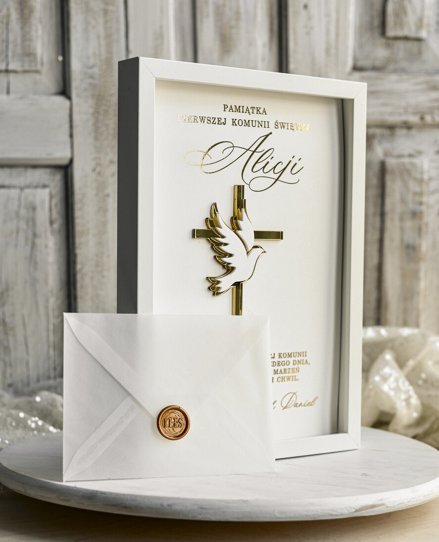 Pamiątki Prezenty na komunię  pamiątki na komunie  Pamiątka Pierwszej Komunii orbrazek z życzeniami Personalizowane pudełko na Prezent8