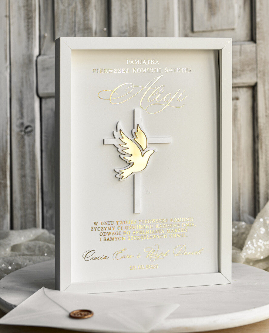 Pamiątki Prezenty na komunię  pamiątki na komunie  Pamiątka Pierwszej Komunii orbrazek z życzeniami Personalizowane pudełko na Prezent3