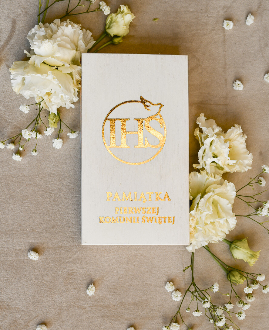 Pamiątki Prezenty na komunię  pamiątki na komunie  białe pudełko pamiątka I Komunii pudełko na pieniądze na Komunię z życzeniami, pudełeczko na pieniądze z dedykacją na I Komunię1