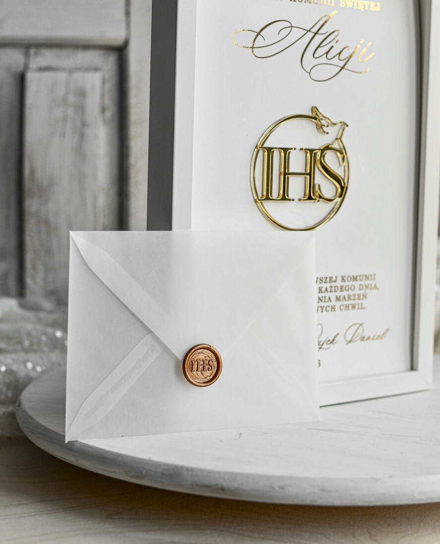 Pamiątki Prezenty na komunię  pamiątki na komunie  Pamiątka Pierwszej Komunii orbrazek z życzeniami Personalizowane pudełko na Prezent1