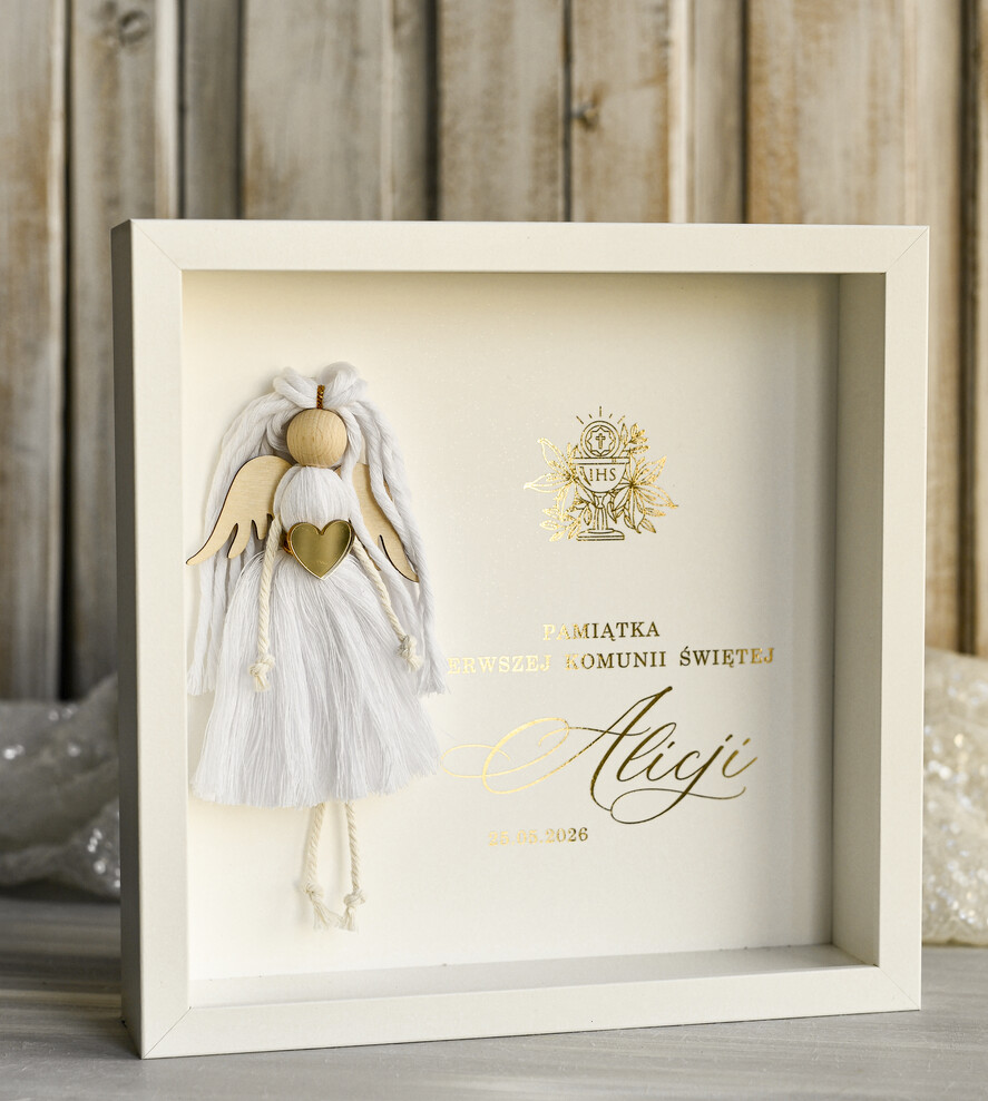 Pamiątki Prezenty na komunię  pamiątki na komunie  Pamiątka Pierwszej Komunii orbrazek z życzeniami Personalizowane pudełko na Prezent4