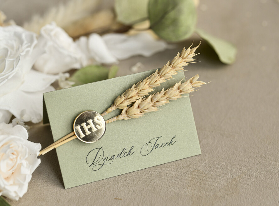 Winietki na komunię  winietki  naturalne winietki na komunię, winietka dekoracja stołu na komunii, komunijne winietki szałwiowe0