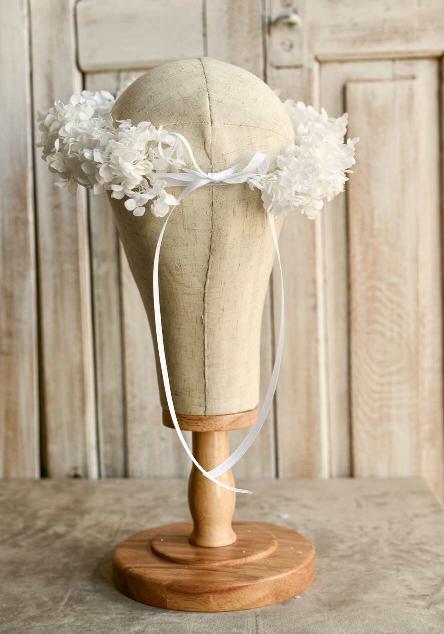 Dodatki dekoracje na komunię  wianki Wianek komunijny z białej hortensji, idealny do stylizacji komunijnej. Wianki komunijne z preparowanych kwiatów 3