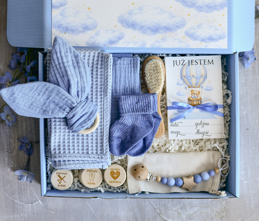 prezent dla Noworodka - Wyprawka duze boxy preznetowe dla noworodka  Zestaw prezentowy dla Noworodka - Wyprawka Niemowlę Baby Shower boho gryzak pieluszka Kroki Milowe5
