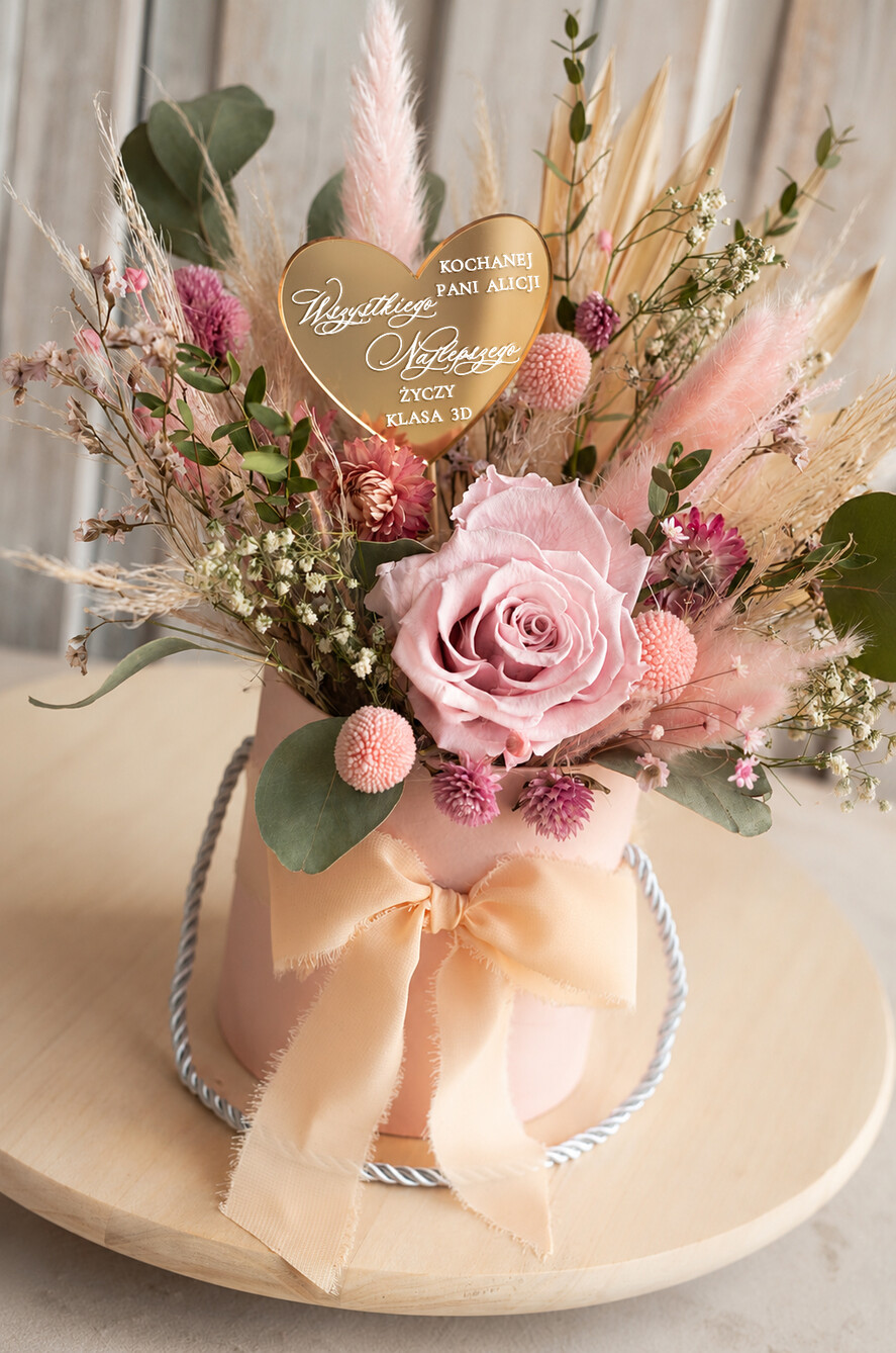 prezent dla nauczuciela/ dzień nauczyciela flower box kwiaty i słodycze Personalizowany flower box dla nauczycielki prezent na zakończenie roku Dzień Nauczyciela2