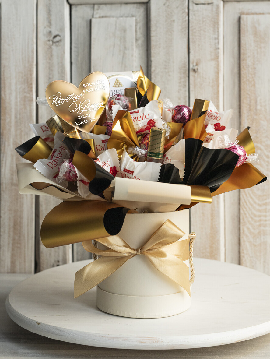 prezent dla nauczuciela/ dzień nauczyciela flower box kwiaty i słodycze Personalizowany box ze słodyczami dla nauczycielki prezent na zakończenie roku dla pani przedszkolanki2