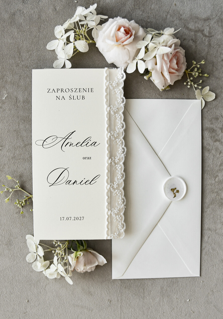 Zaproszenia ślubne Koronkowe  Koronkowe zaproszenia ślubne złocone , Złote zaproszenia na ślub z francuską koronką0
