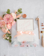 Zaproszenia ślubne Natura eleganckie zaproszenia na ślub koronka i kokardka motywy kwiatowe w kopercie12