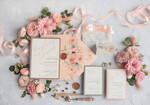 Zaproszenia ślubne Natura eleganckie zaproszenia na ślub koronka i kokardka motywy kwiatowe w kopercie3