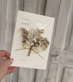 Zaproszenia ślubne Natura Zaproszenia ślubne boho z suszonym bukiecikiem,nietypowe zaproszenia na ślub z szuszkami i sznurkiem, rustykalne złocone zaproszenia z kalkowa kopertą13