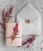 Zaproszenia ślubne Natura rustykalne Zaproszenia ślubne wrzosy naturalne Zaproszenie na ślub boho wrzos lakowany i kalkowa przeźroczysta koperta6